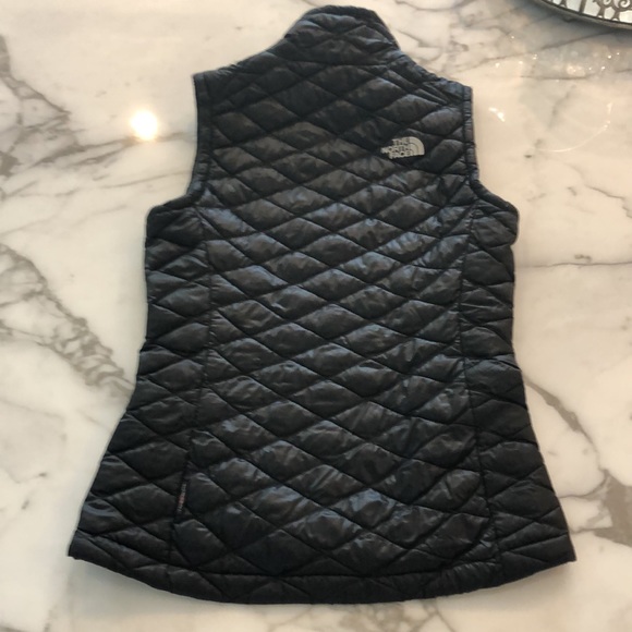 Women’s North Face Thermoball Eco Vest black XS - Picture 5 of 8